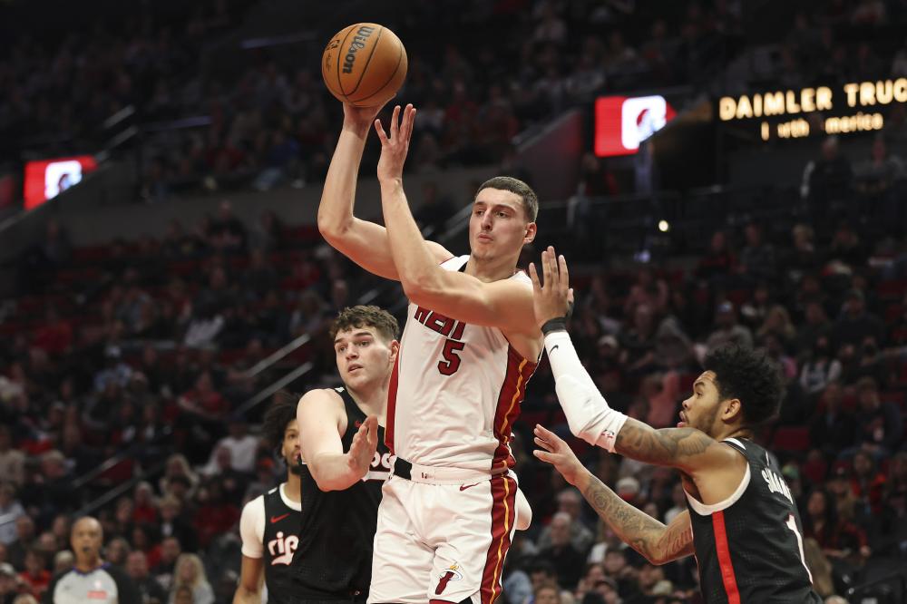 既源于他对 既源于他对