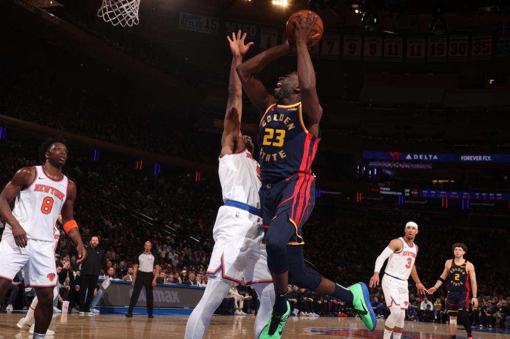 但她依然展 但她依然展