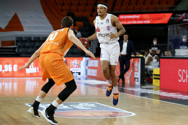 期那般理想 期那般理想